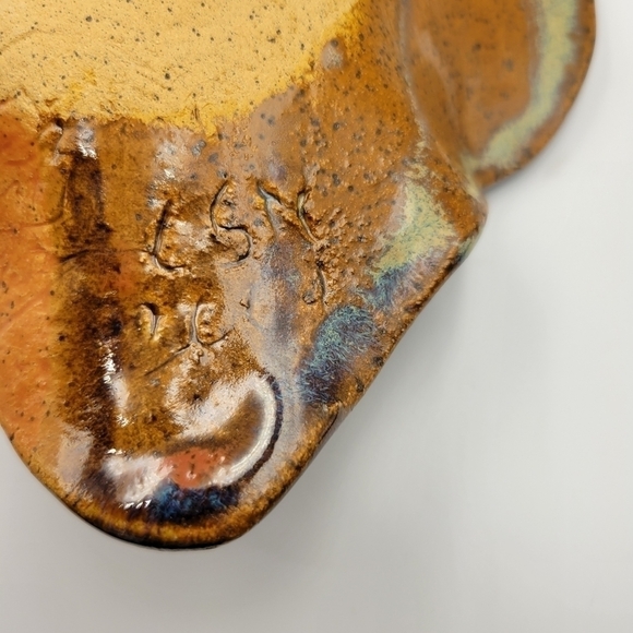 Handcrafted & Glazed Pottery Leaf Decor - Picture 3 of 5